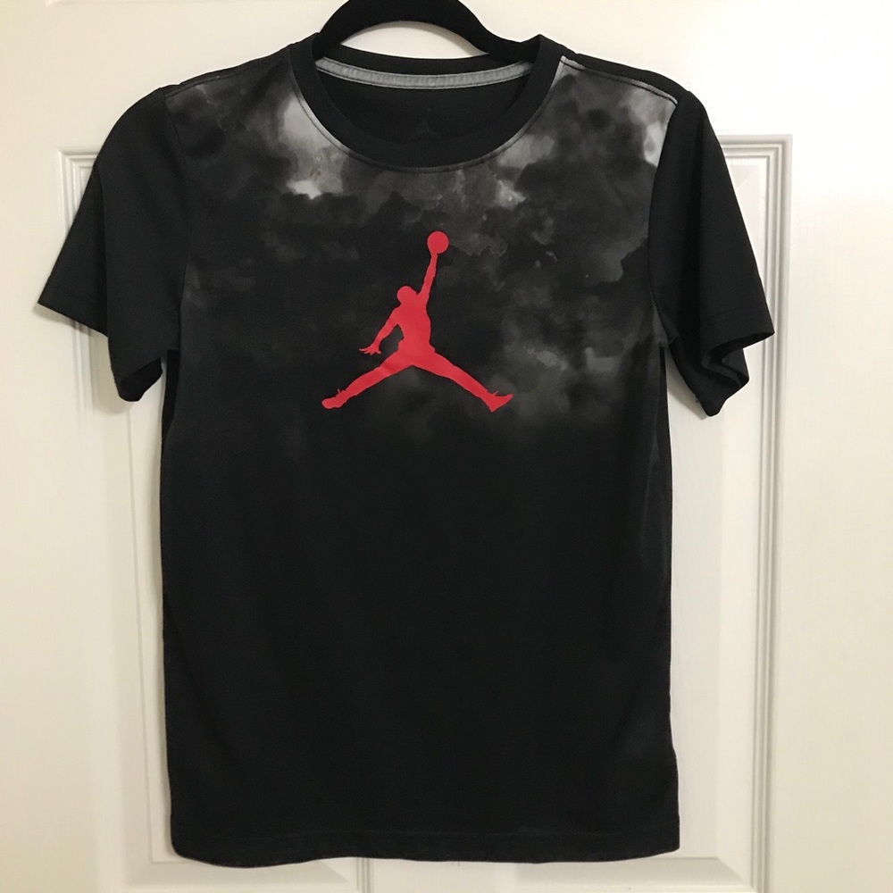 JORDAN boys shirt